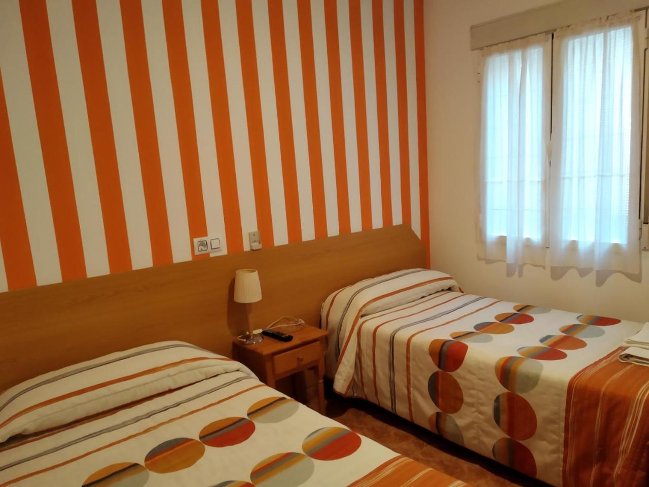 Pension Dominguez Madrid Dış mekan fotoğraf